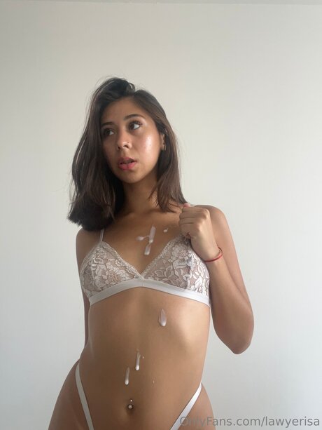 Lawyerisa ポルノ女優 写真