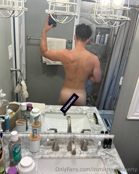 Itsmichaeldoherty セクシーなスター 写真