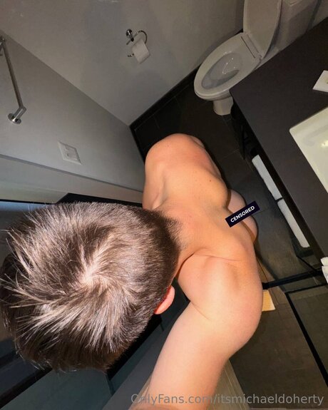Itsmichaeldoherty エロティックなポルノスター 画像