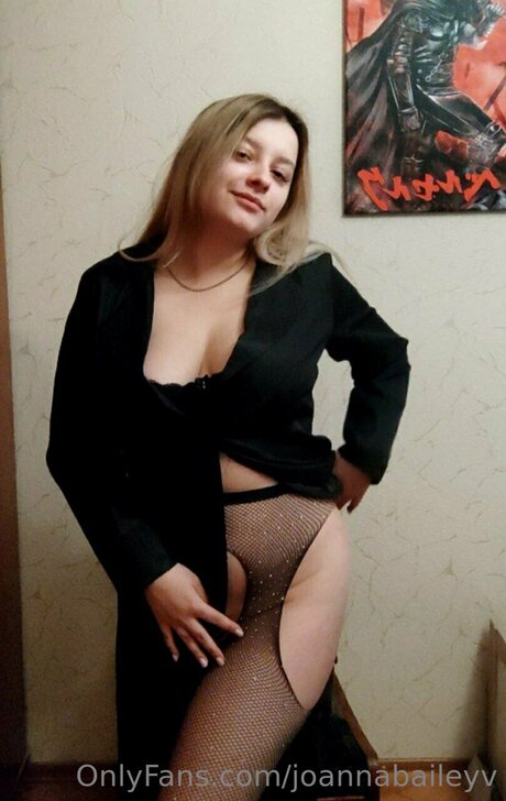 Joannabaileyv エロティックモデル 画像