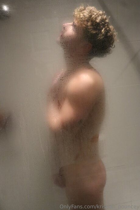 Kristian Pouncey 独占モデル アーカイブ