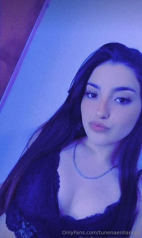 Tunenaenllamas セックスポルノスター 写真