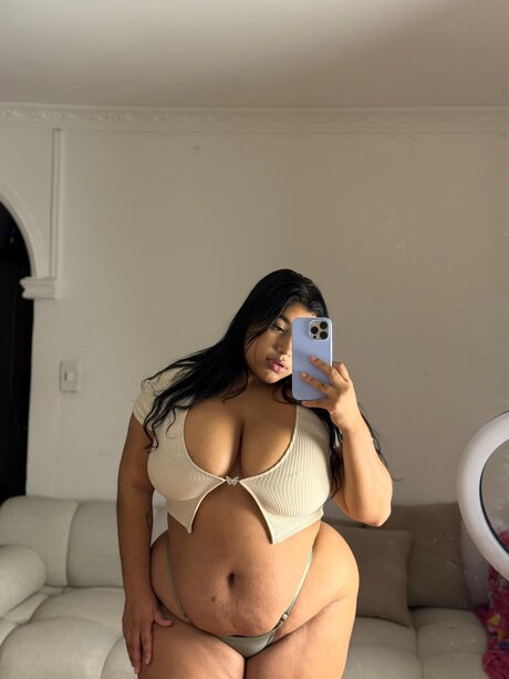 Sofiecasey 裸のモデル 写真