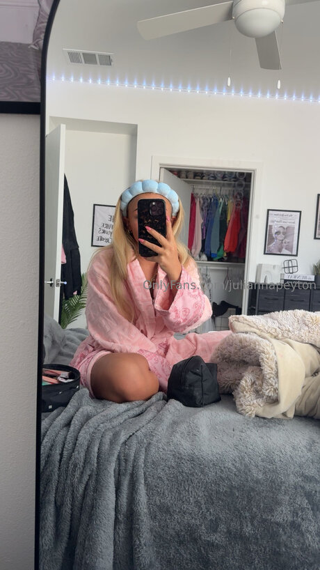 Juliannapeyton 美しいスター 画像