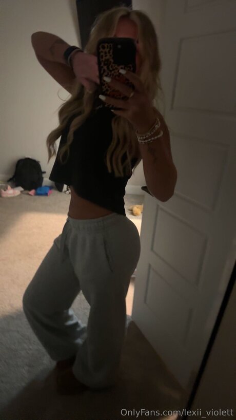 Juliannapeyton profile image