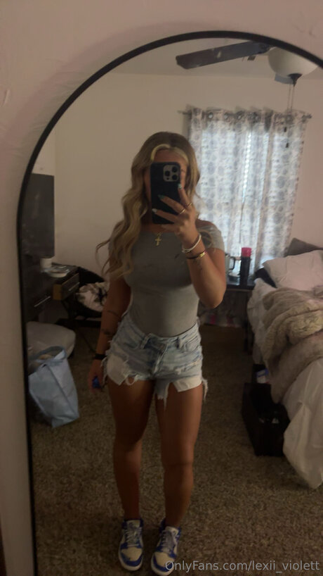 Juliannapeyton セクシーモデル 写真