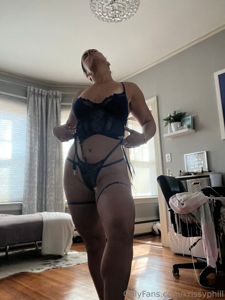 Krissyphill ヌード女優 写真