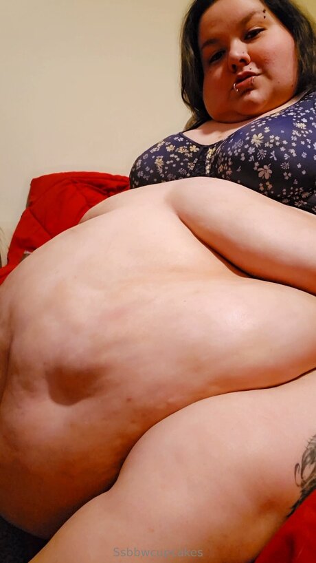 Ssbbwcupcakes ポルノスター 画像
