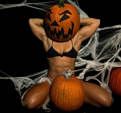 Dani Elle Speegle 高品質スター ギャラリー