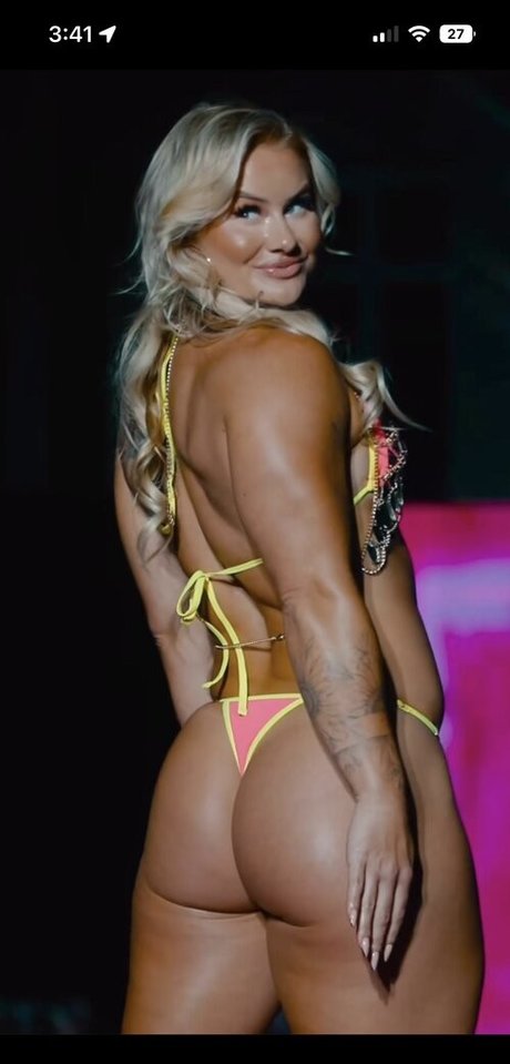Dani Elle Speegle トップモデル 画像