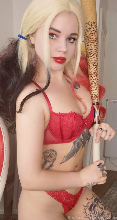 lucindalovefree セクシーモデル 写真