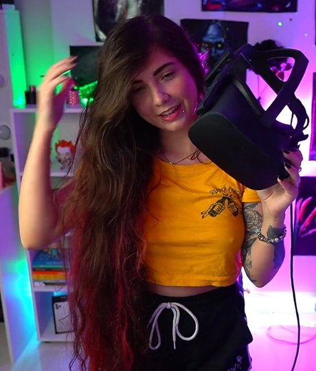 Nicole Diretora profile image