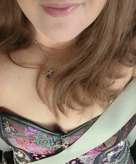 Geekymom Jess XXXモデル 写真