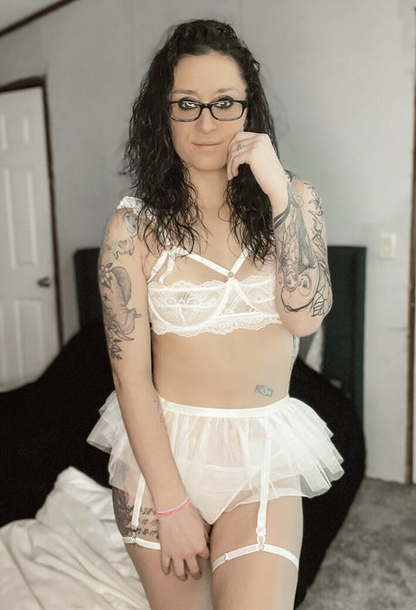Kittykatt8912 top profile image