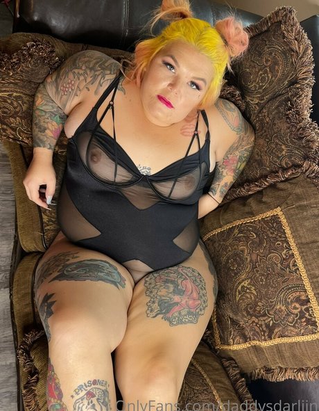daddysdarliin 裸のポルノスター 写真