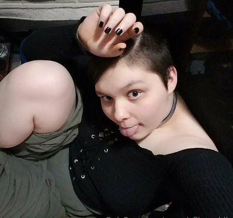 aaronicflintpublic 限定モデル 写真