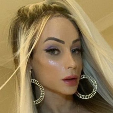 Lara Gabriela 可愛い女優 写真