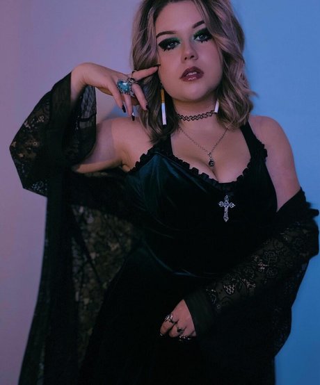 stanzipotenza アダルトモデル 写真
