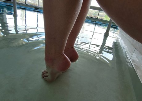 アマチュアペッギングOnlyFans トップ 写真