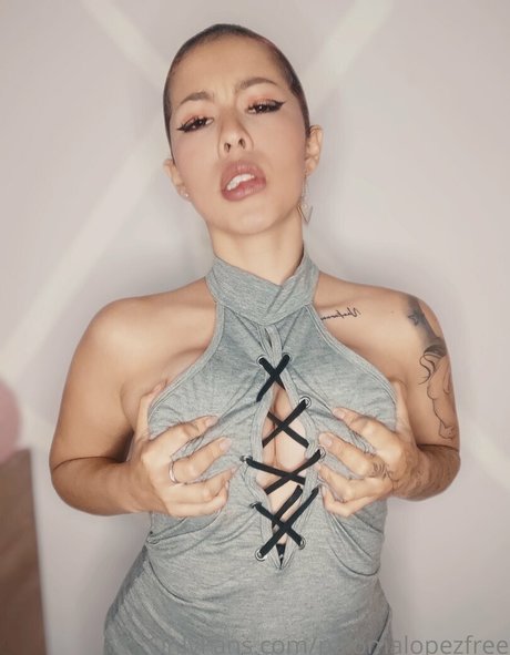 palomalopezfree 最高のスター 写真