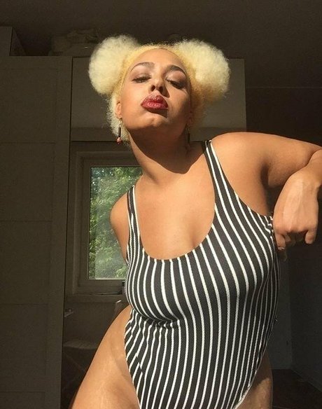 schuggamamabbb 高品質モデル 写真