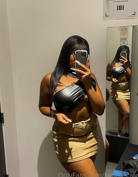 baddiejoyy セクシー女優 ギャラリー