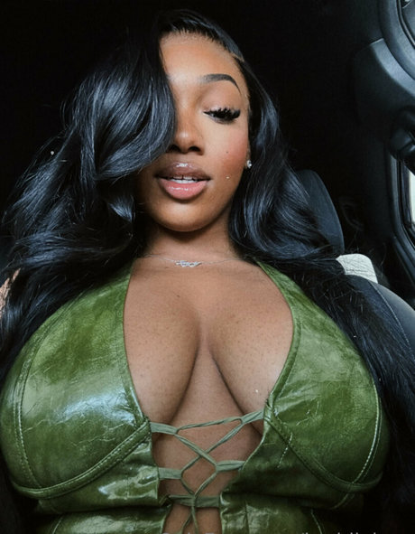 baddiejoyy top profile image