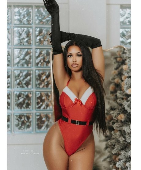 Amira Khalil HDモデル 写真