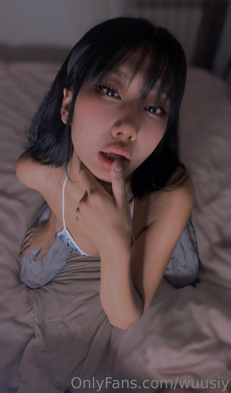 Wuusiy 裸モデル 写真