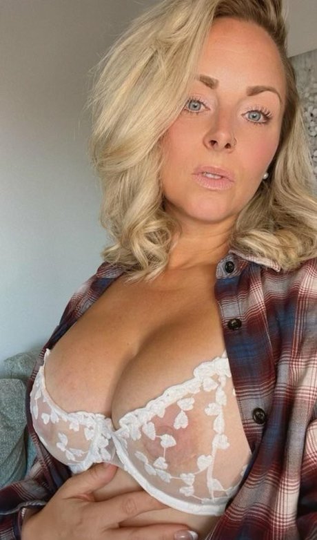 linzc 最高のポルノスター 写真