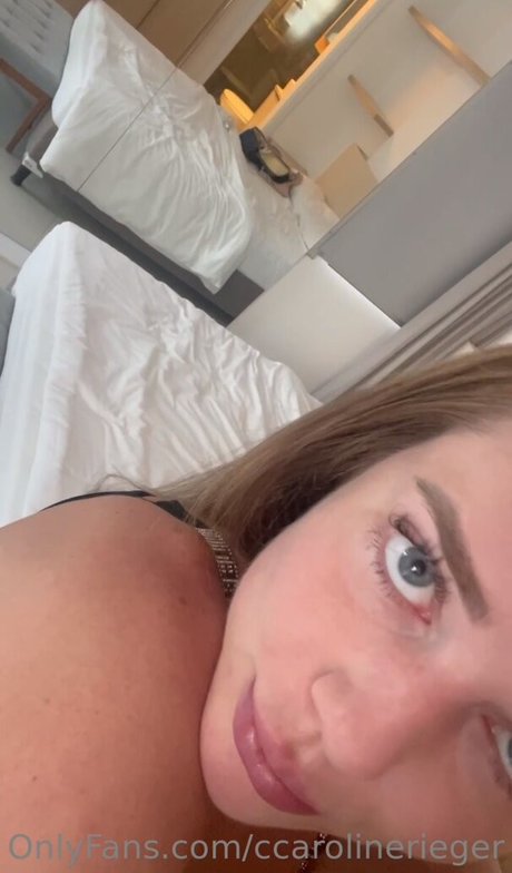 Caroline Rieger 素敵なスター 写真