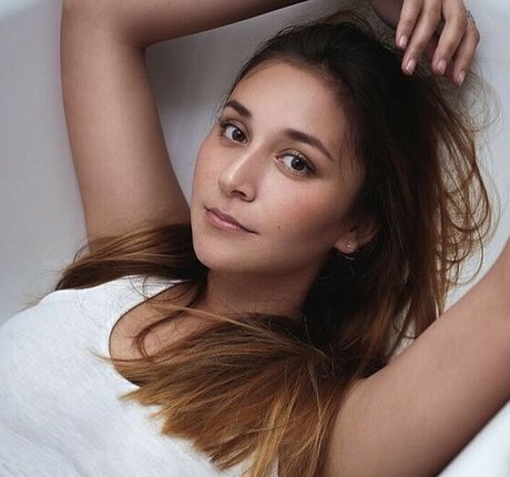 Biancapham エロティックなポルノスター 写真