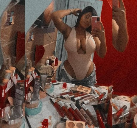 Dalila Silva Souza 無料モデル 写真
