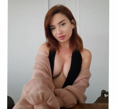 Cecilia Bob ポルノスター ヌード 写真