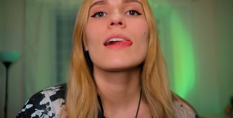 Sirius Eyes ASMR アダルト女優 画像
