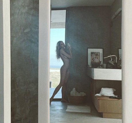 Kristy Garett アートモデル 写真