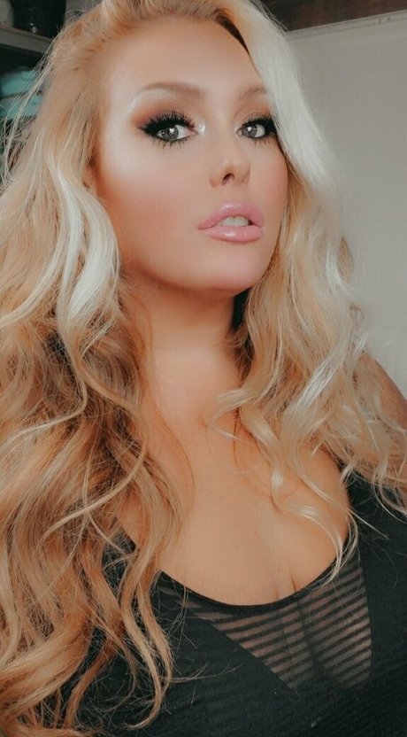 lindseefoxxx アートモデル 写真