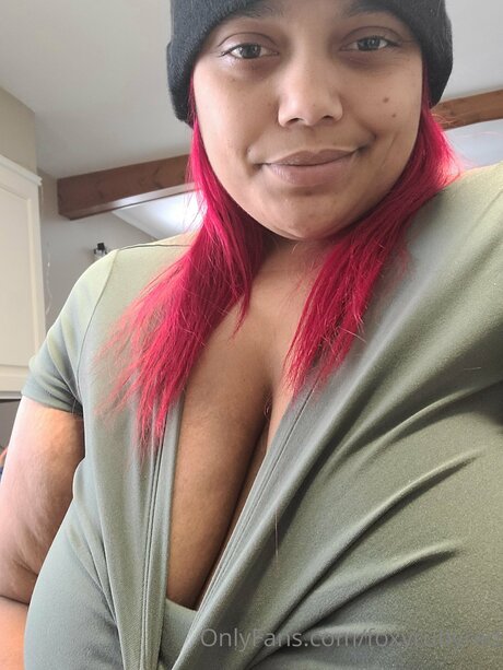 Foxyrubyred 高品質スター 写真