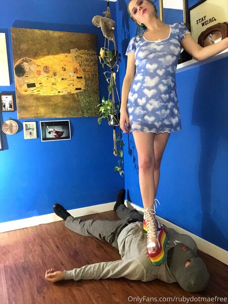 Rubydotmaefree 可愛いモデル 写真