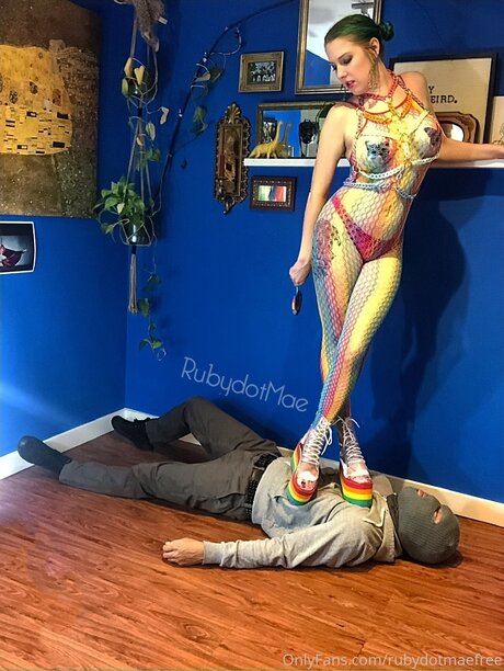 Rubydotmaefree ヌードのポルノスター 写真
