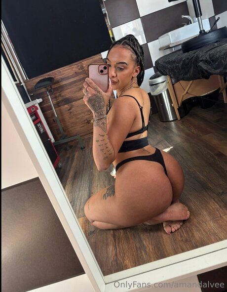 Amandalvee ヌードのポルノスター 写真