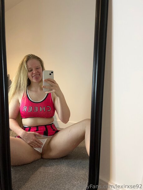 Lexirxse92 top profile image