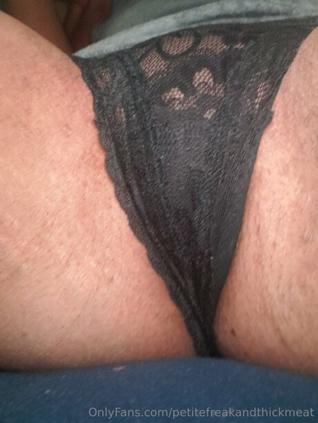 Petitefreakandthickmeat エロティックなスター 写真