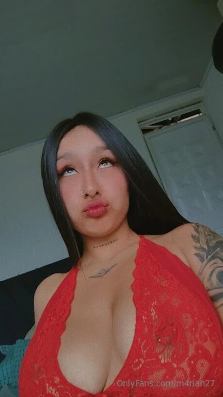 M4rian27 セクシーなスター 画像