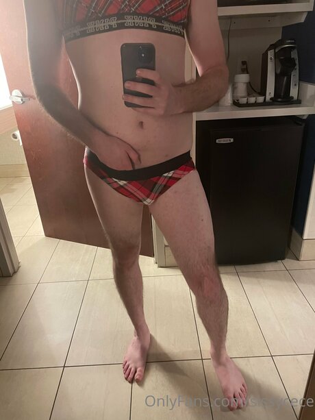 Sissycece セクシーなスター 写真