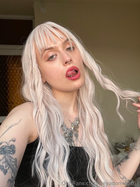 Freyadominatrix 素敵なモデル 写真