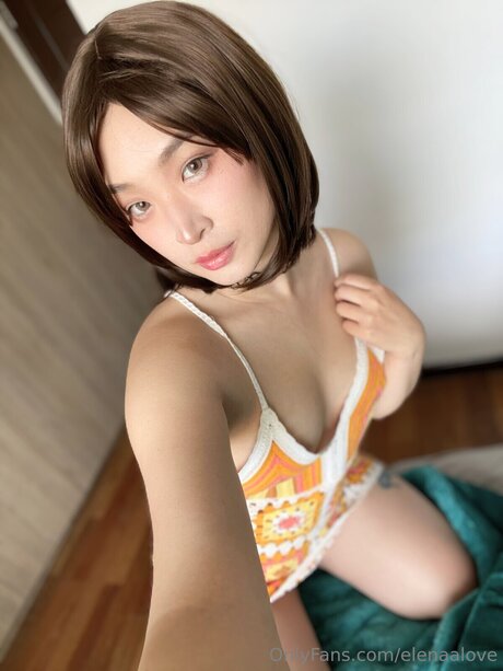 Elenaalove かわいいポルノスター 画像