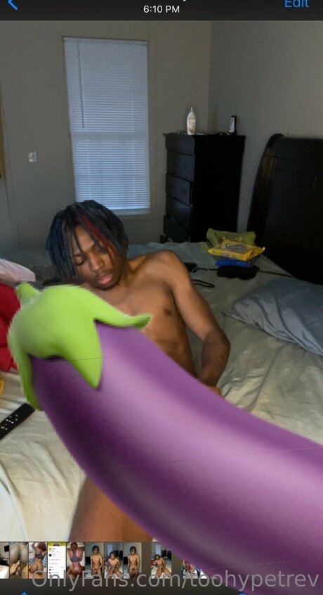 Toohypetrev ヌードモデル 画像