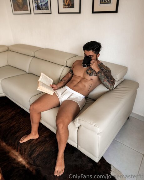 アマチュア3P OnlyFans xxx 写真