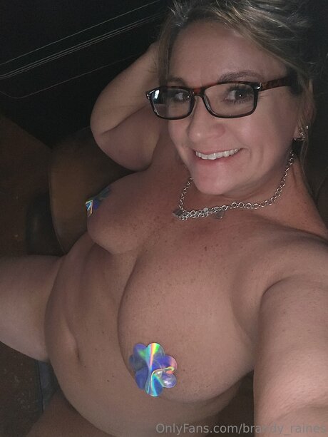 Brandy Raines スター ヌード 写真